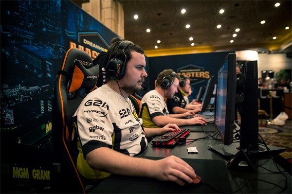 师徒加成开 师徒加成开