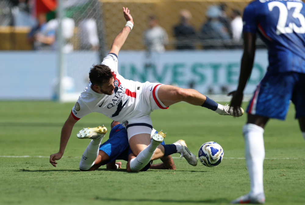 纵深身后球 纵深身后球