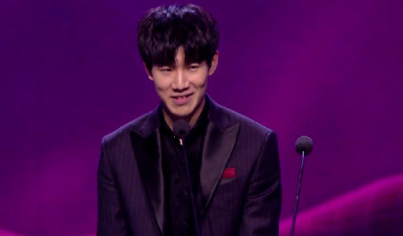 俱乐部把周 俱乐部把周