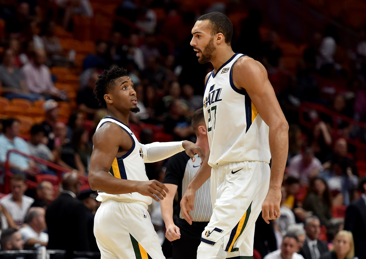 em